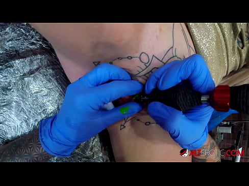 ❤️ Si Sully Savage adunay tattoo sa iyang clitoris ❤ sluts sa amon ❌❤